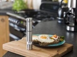 Bestron Peper/zout Molen 3 Bestron Peper/zout Molen -Uitrusting Voor Buiten bestron peperzout molen 1